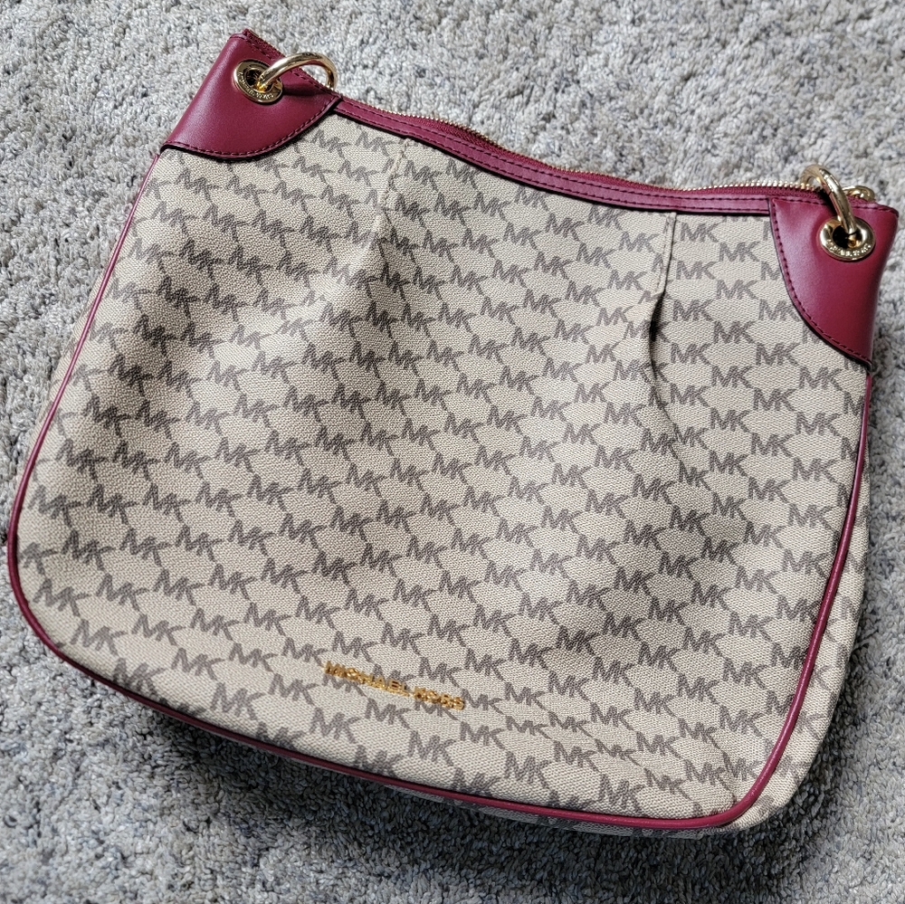 Michael Kors Jet Set large purse NWT!